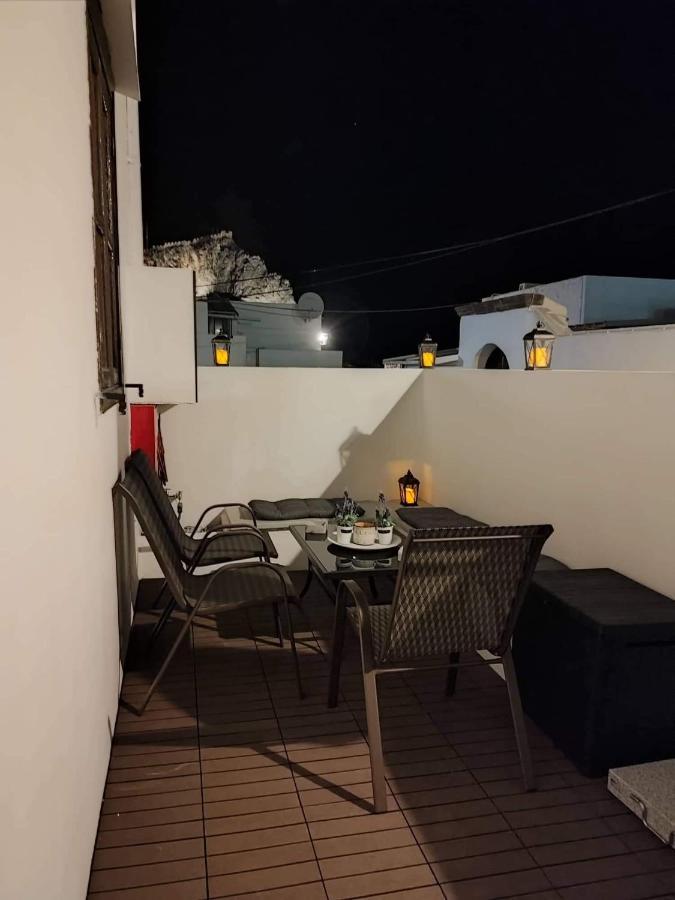 Stam's Studio With Yard Apartment